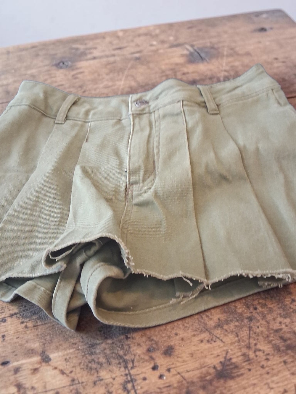 Forever 21 utility Skort Olive green color Womans Size Xs Summer Cute Trendy Y2k